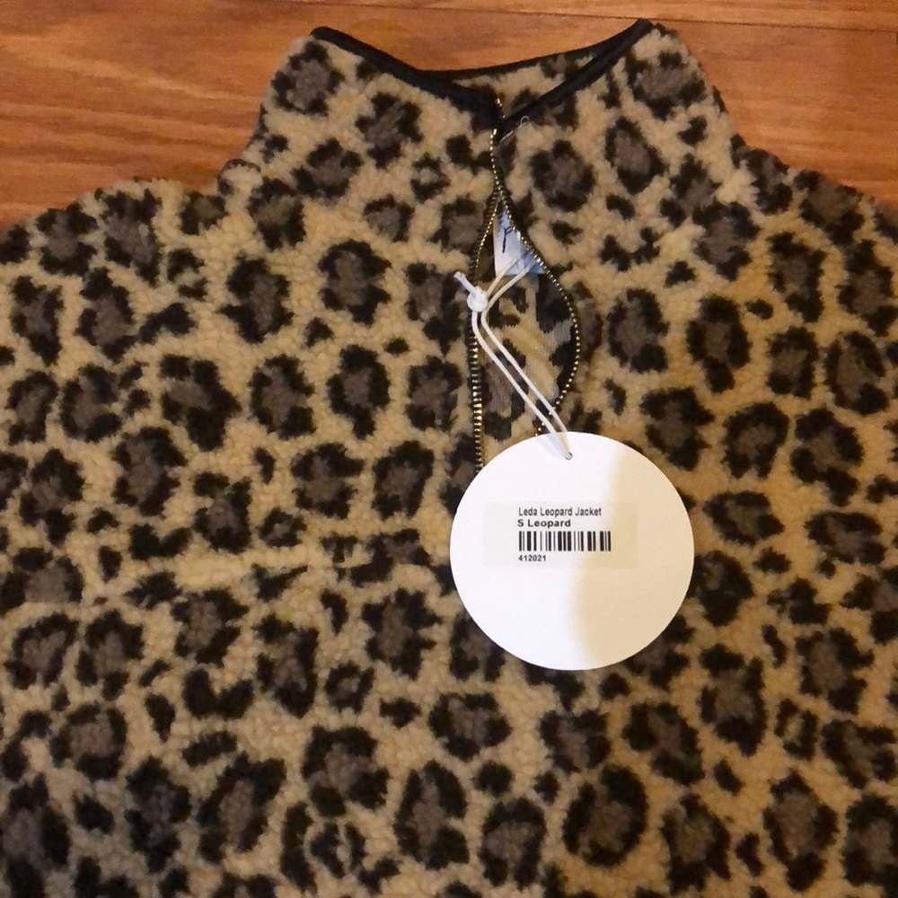 Polly cheetah half zip